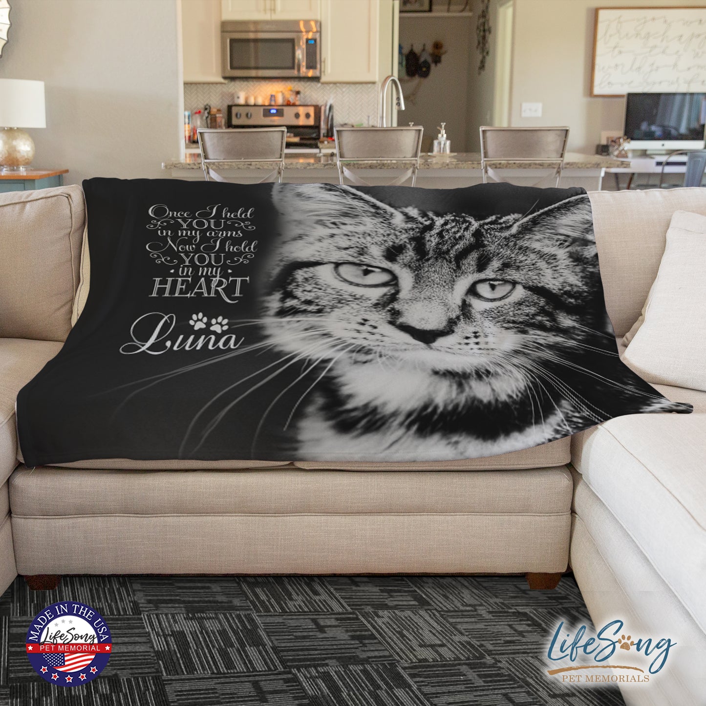 personalized pet memorial blanket with custom photo of pet dog or cat 