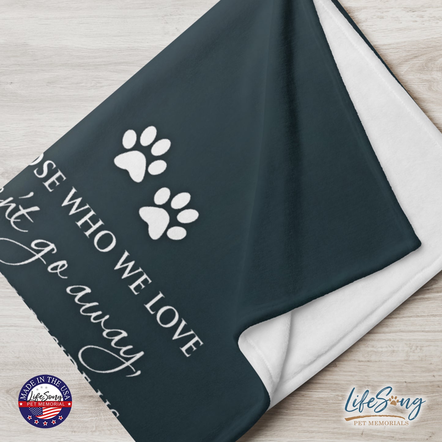 personalized pet memorial blanket with custom photo of pet dog or cat 