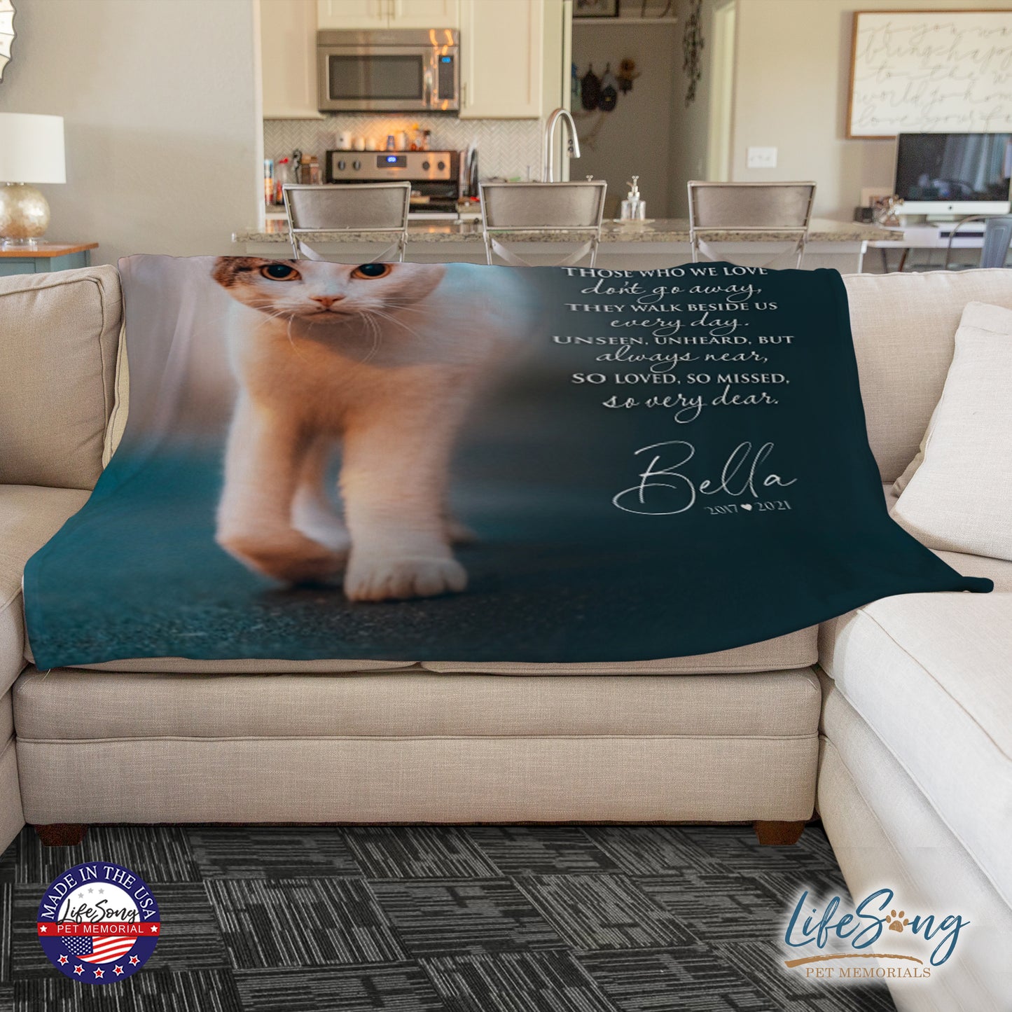 personalized pet memorial blanket with custom photo of pet dog or cat 