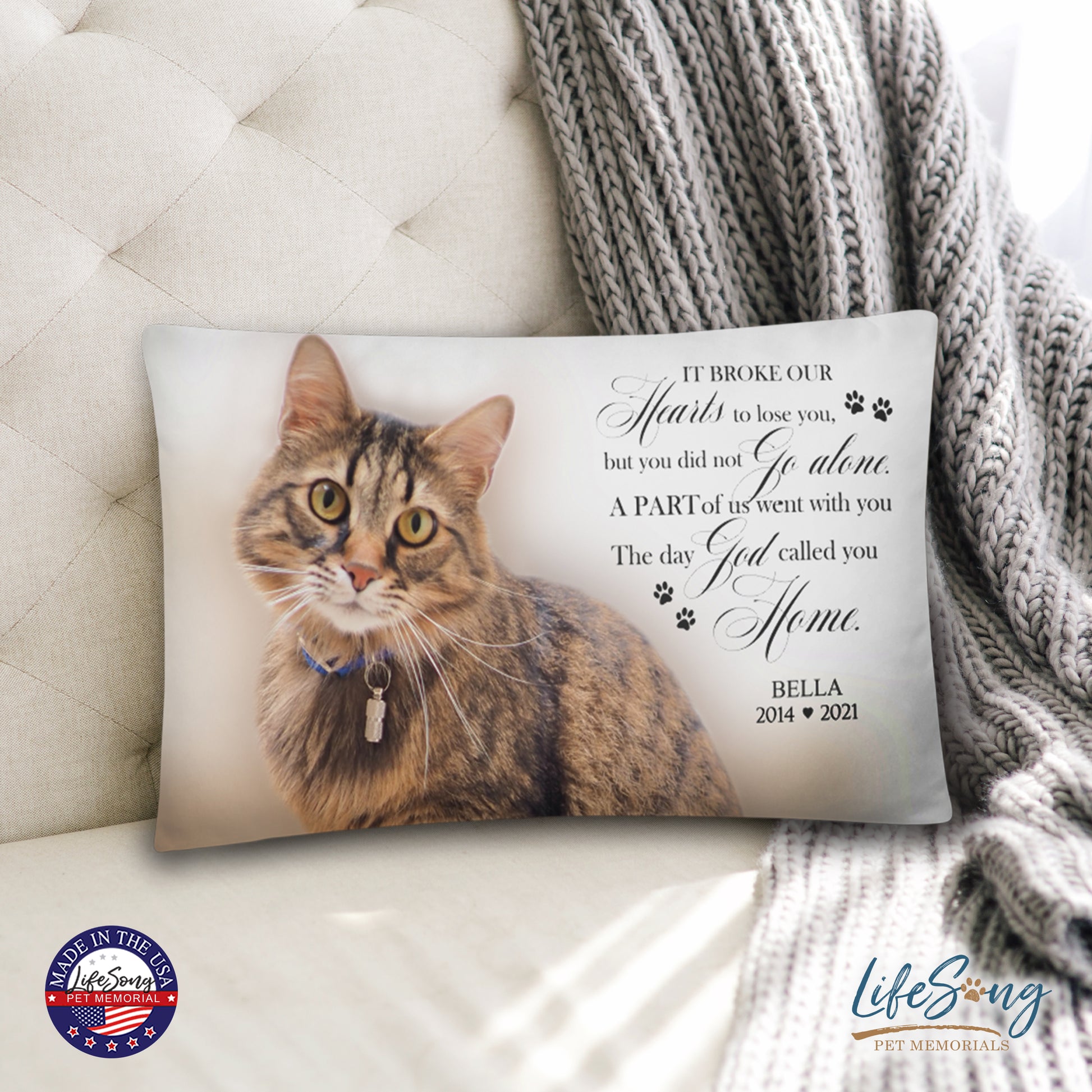 pet memorial pillows customized with pet dog or cat photo